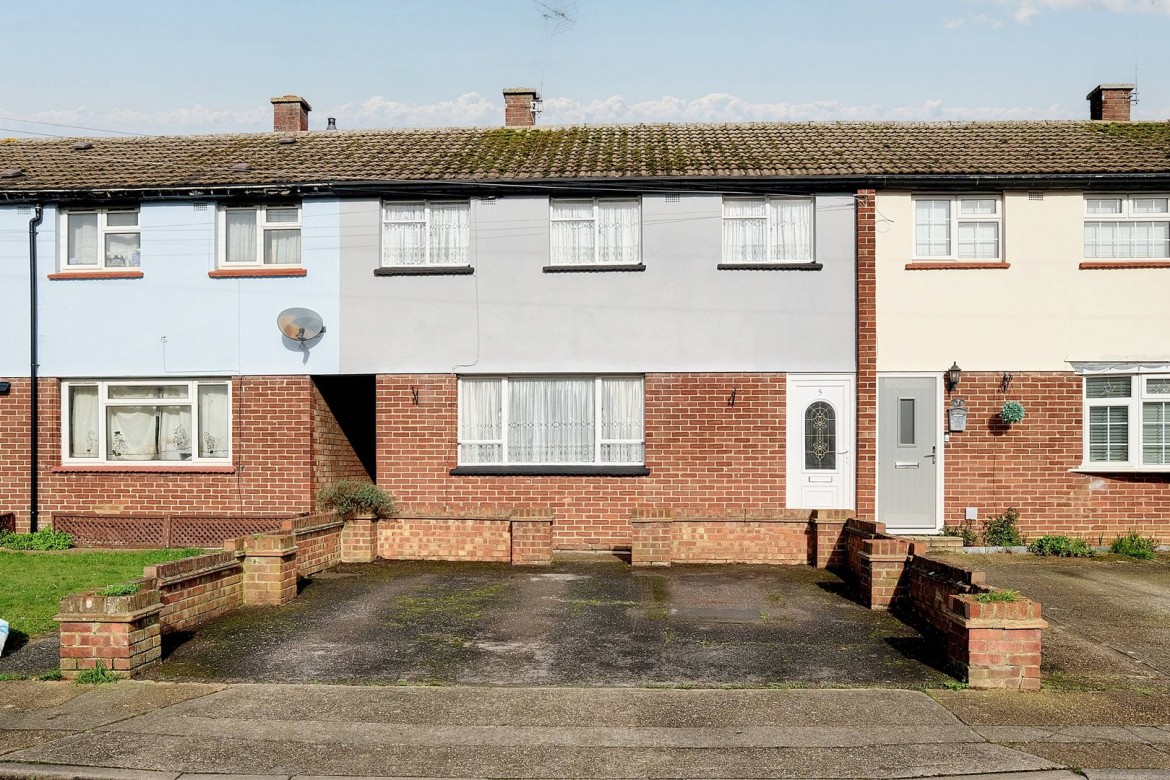 Images for Cheviot Drive, Chelmsford, Essex EAID:3363689002 BID:1388407