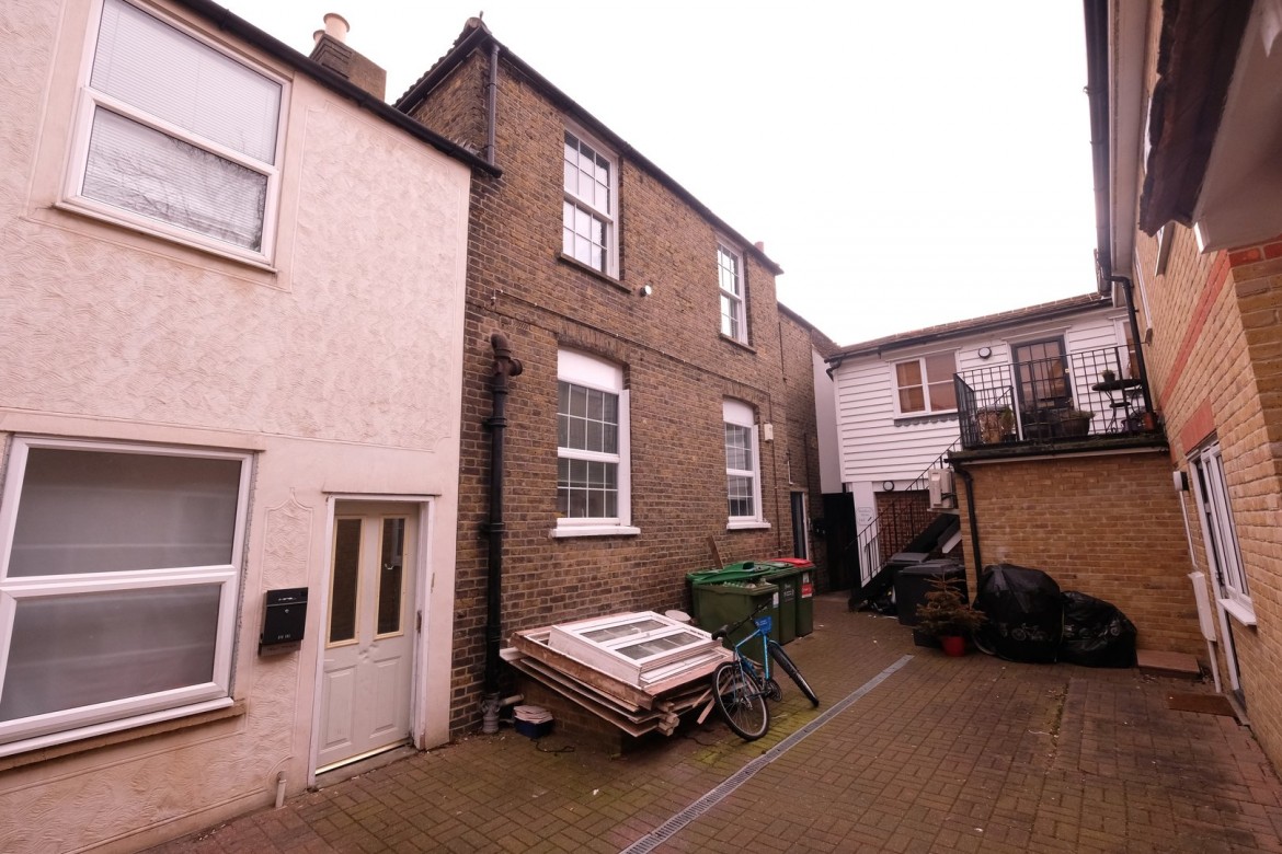 Images for Moulsham Street, Chelmsford, Essex EAID:3363689002 BID:1388407