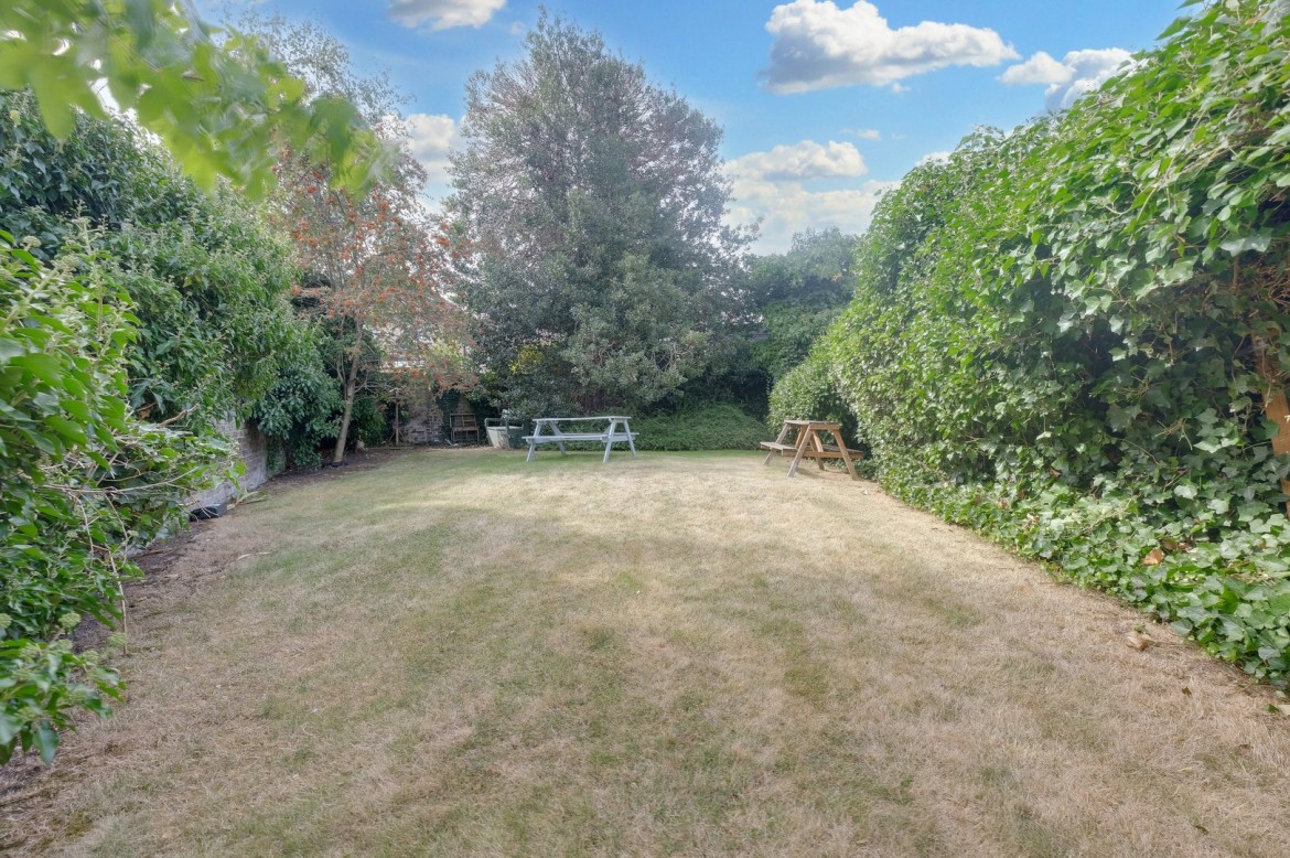 Images for Baddow Road, Chelmsford, Essex EAID:3363689002 BID:1388407