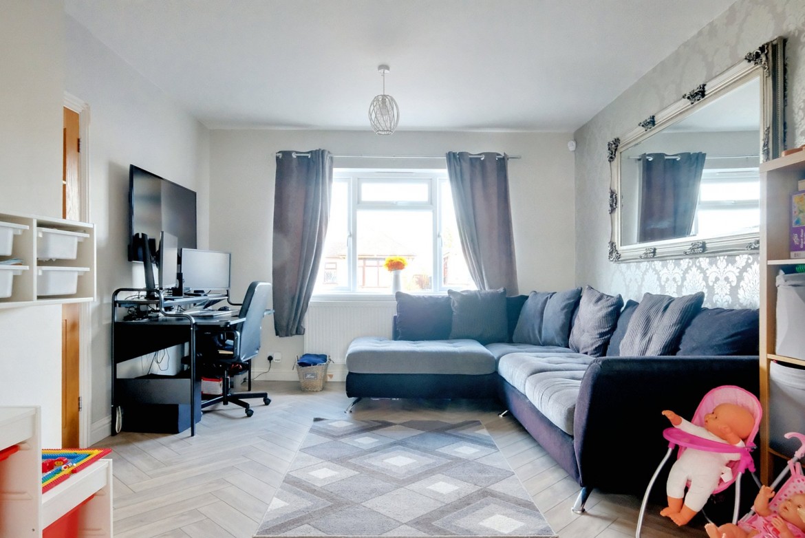 Images for Pentland Avenue, Chelmsford, Essex EAID:3363689002 BID:1388407